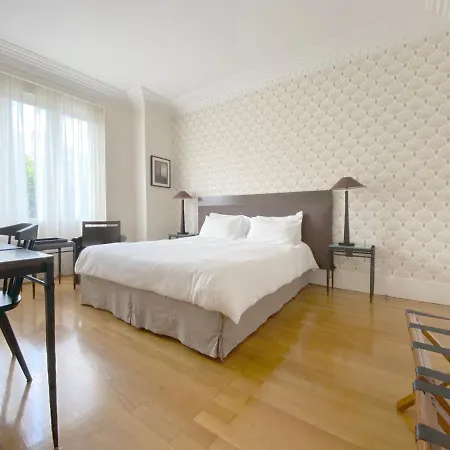 La - Bed & Breakfast 4*