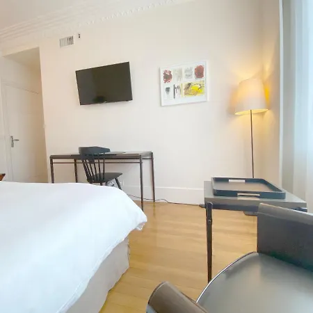 La - 4* Paris
